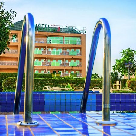 Hotel Univers 3 Aeroport Luxe Niamey Exterior photo