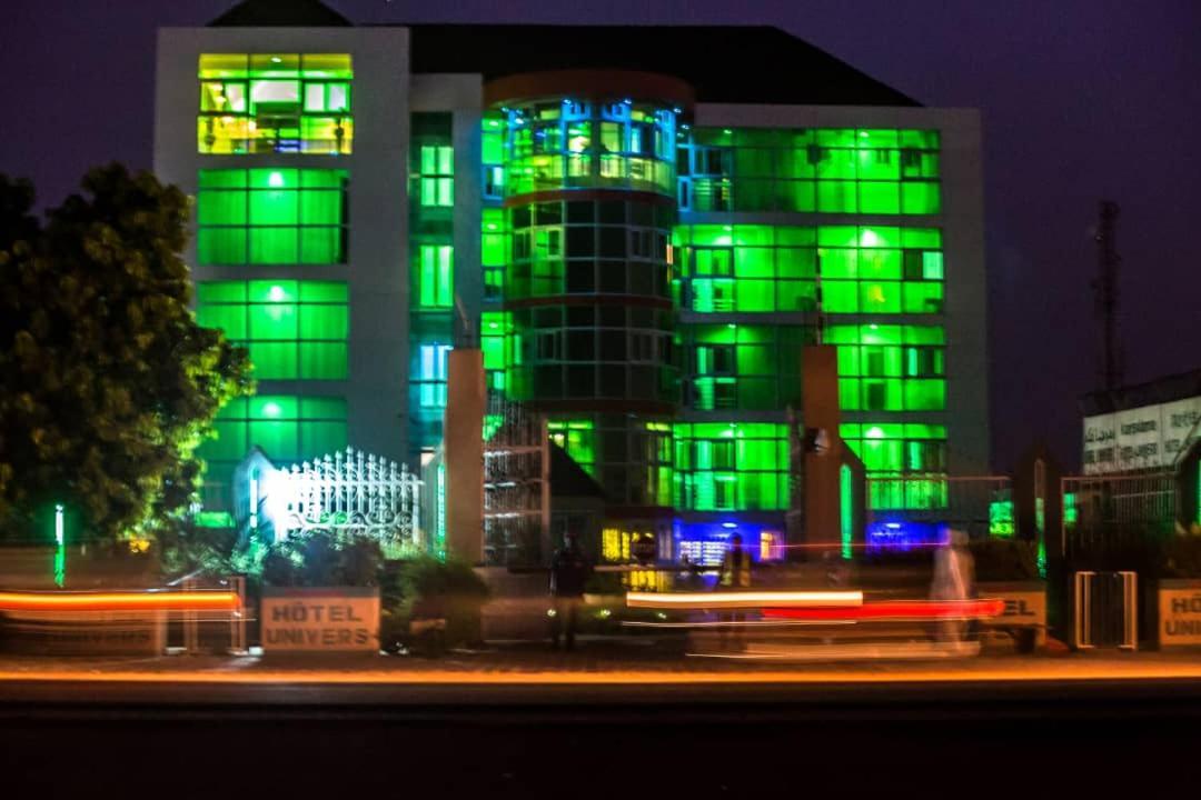 Hotel Univers 3 Aeroport Luxe Niamey Exterior photo