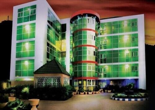 Hotel Univers 3 Aeroport Luxe Niamey Exterior photo